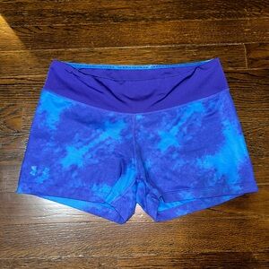 Under Armour Heat Gear Shorts, Size Small